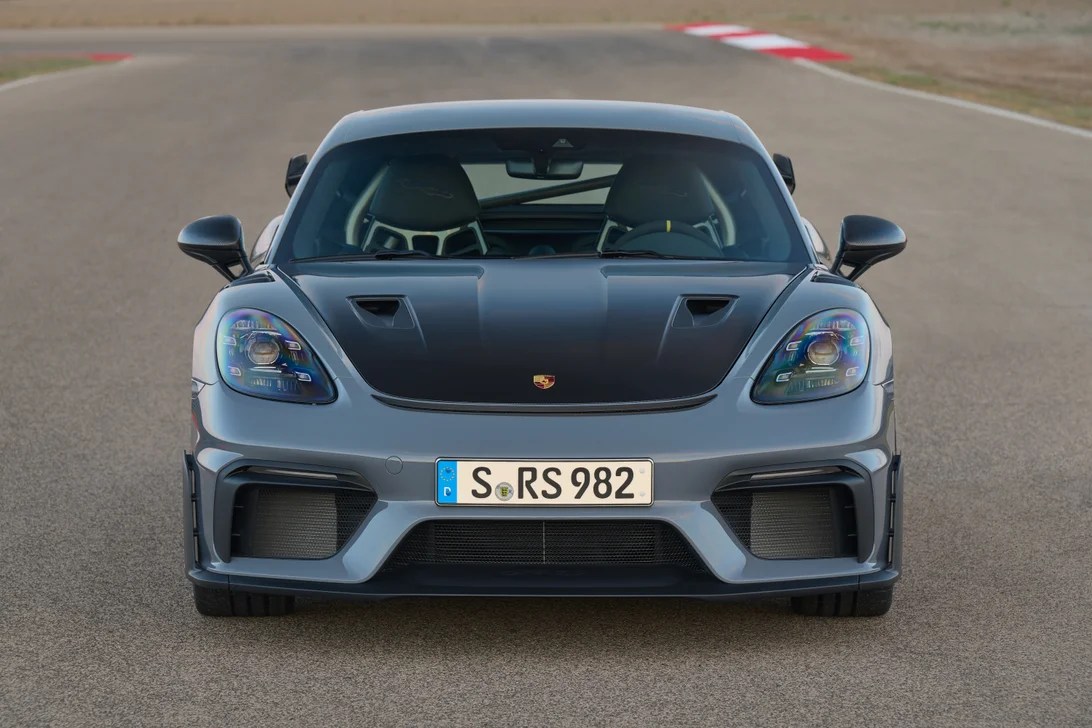 Porsche 718 Cayman GT4 RS: Врвна спортска верзија со 4.0-литрен атмосферски мотор