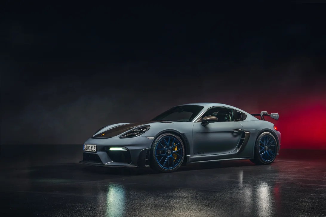 Porsche 718 Cayman GT4 RS: Врвна спортска верзија со 4.0-литрен атмосферски мотор