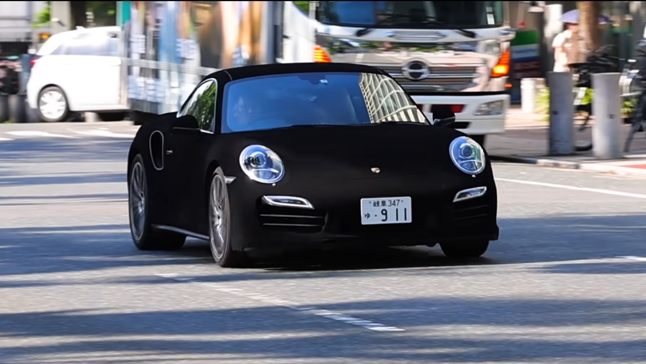 Porsche 911 во Musou Black: најтемна покриенка и неговото влијание на дизајнот