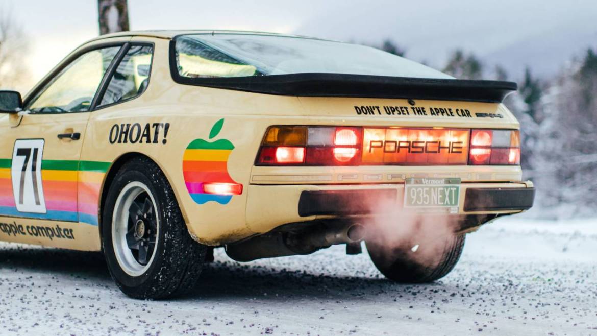 Porsche i Apple: možna sodelovanja v avtomobilski tehnologiji