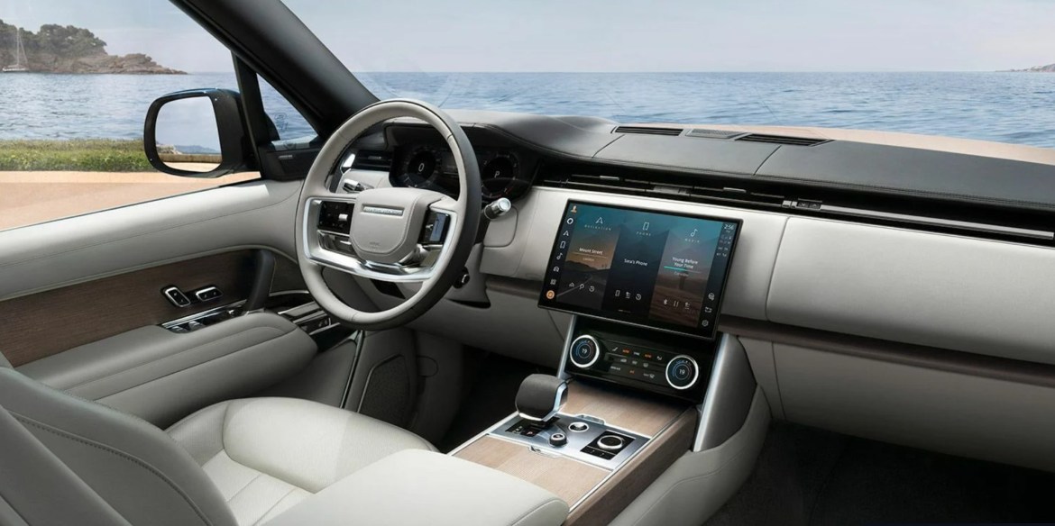 Range Rover 2024: Петтата генерација ја поставува новата луксузна стандардност