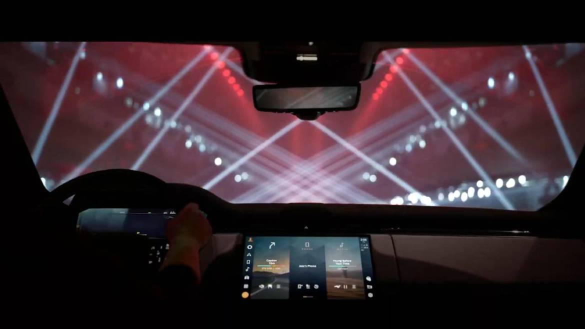 Нова Range Rover Sport: Иновации во електричниот и AI светот на настанот