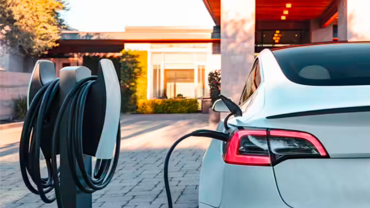 Samsung SDI и BMW: Нова производствени линии и софтверски капитал во сегментот на електрични возила