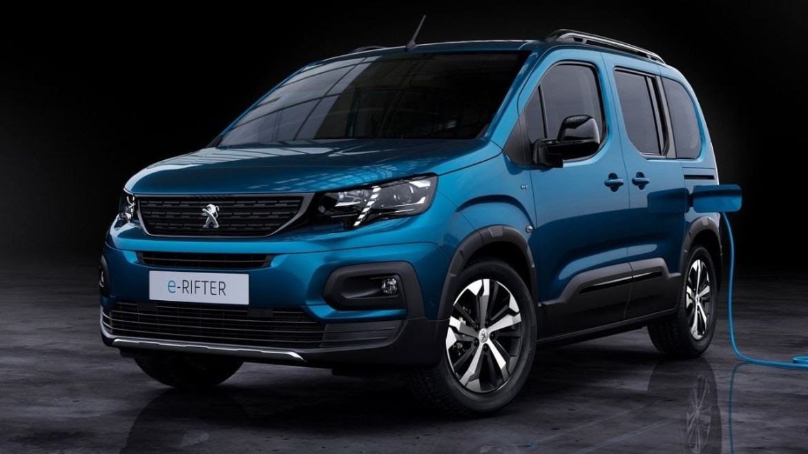 Stellantis го променува пазарот: електрични минивани за Европа од 2022 година