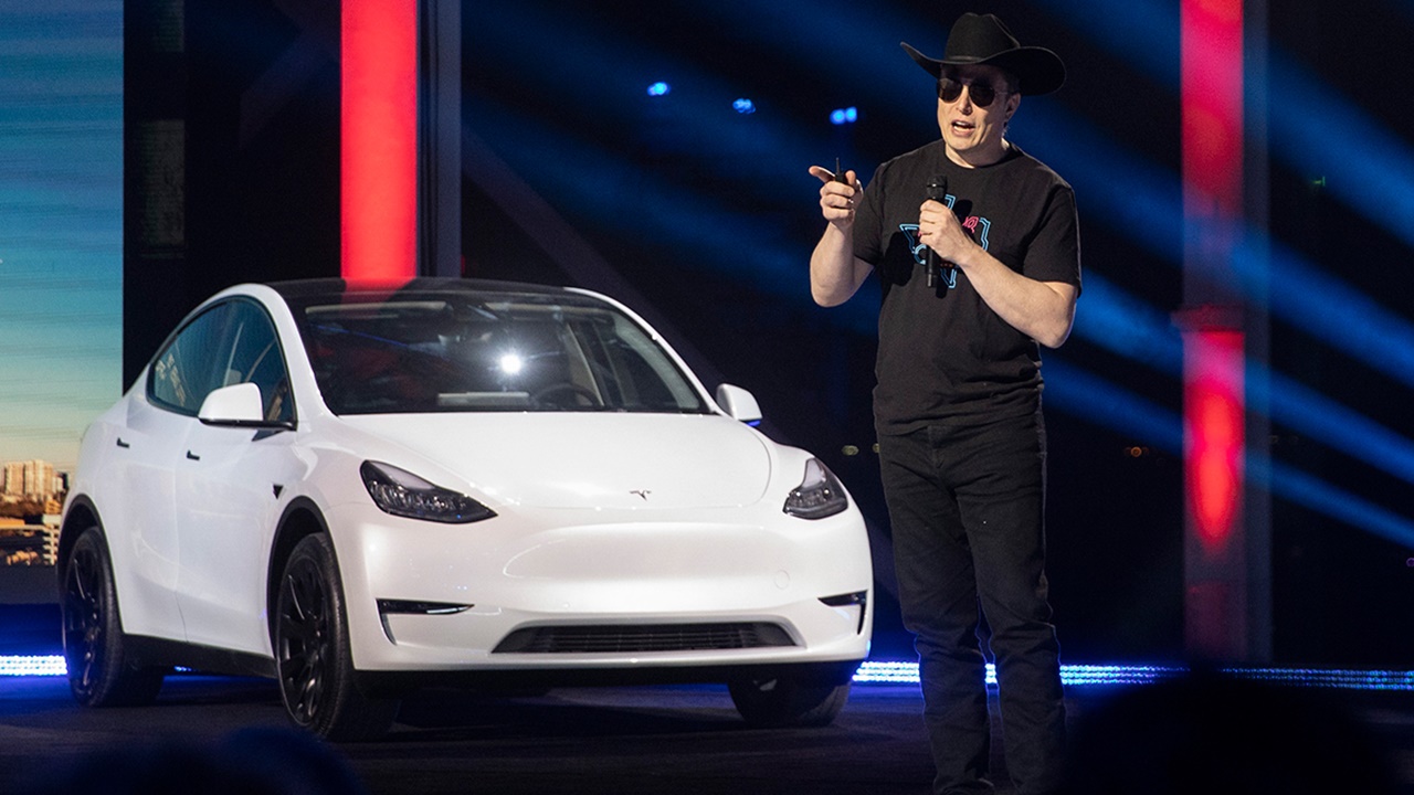 Tesla потребуваје поволен автомобил: нова платформа и поголема достапност