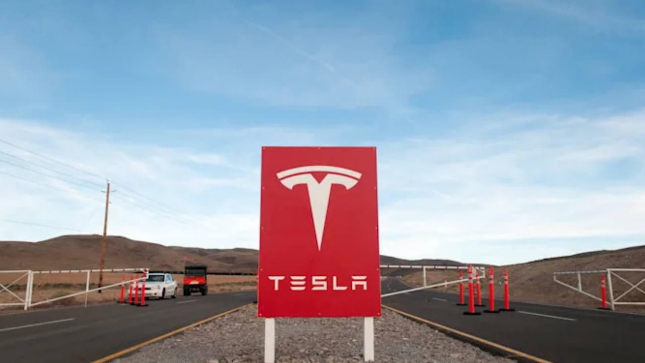 Tesla: Поголемување на производствени капацитети и амбициите за пазарот во Кина