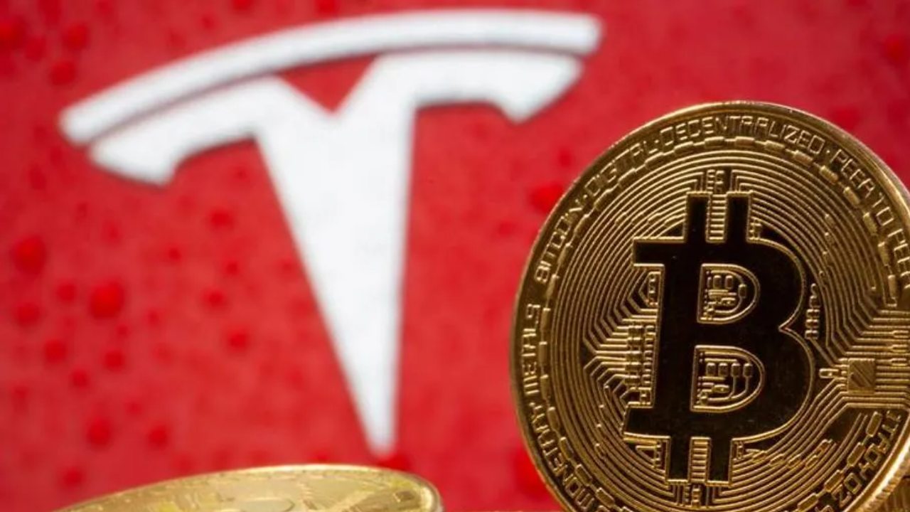 Tesla и Bitcoin: Стратегија за ликвидност и долгорочни активи