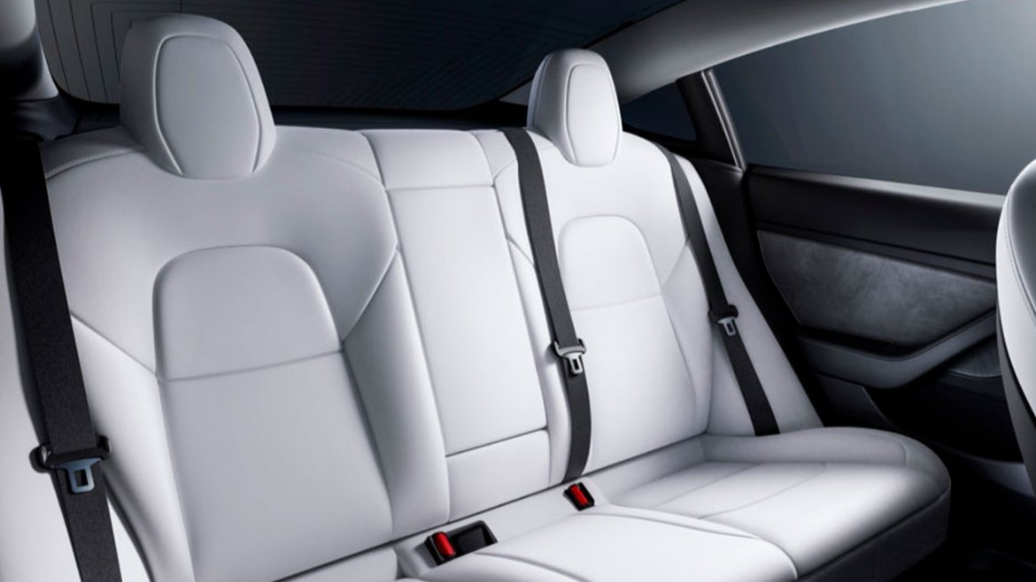 Повик назад на Tesla Model 3: Безбедносни појаси и сервисни проверки