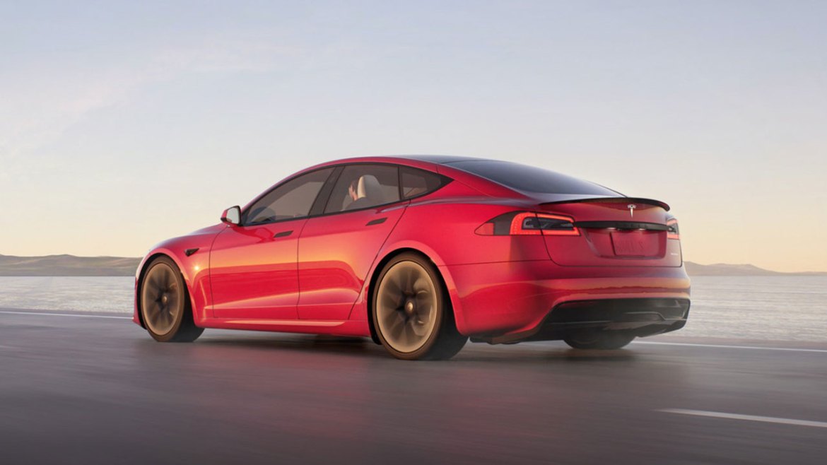 Tesla Model S Plaid+ Откажано: Маск го намали ограничувањето и најави пониски цели за батерии