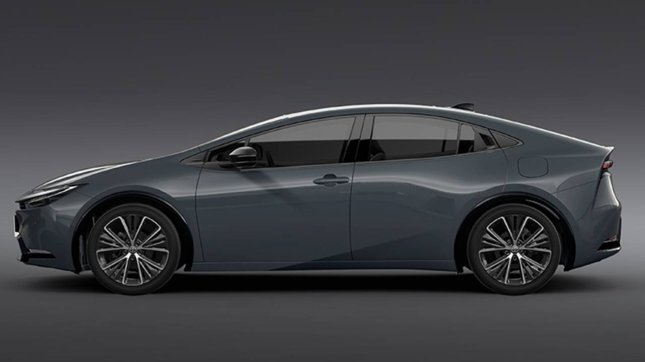 Toyota Prius 2023: Нови детали и очекувања за хибридниот мастер