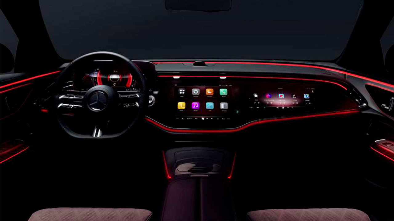 Е-Серија на Мерцедес-Бенц: мобилна канцеларија со Webex и напредна интеграција на Cisco