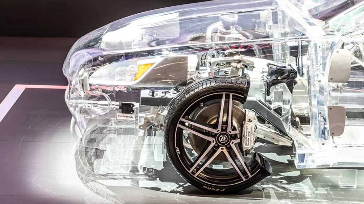 ZF Автомобилска Индустрија: Преклопен преден оски систем со можност на 80° свртување