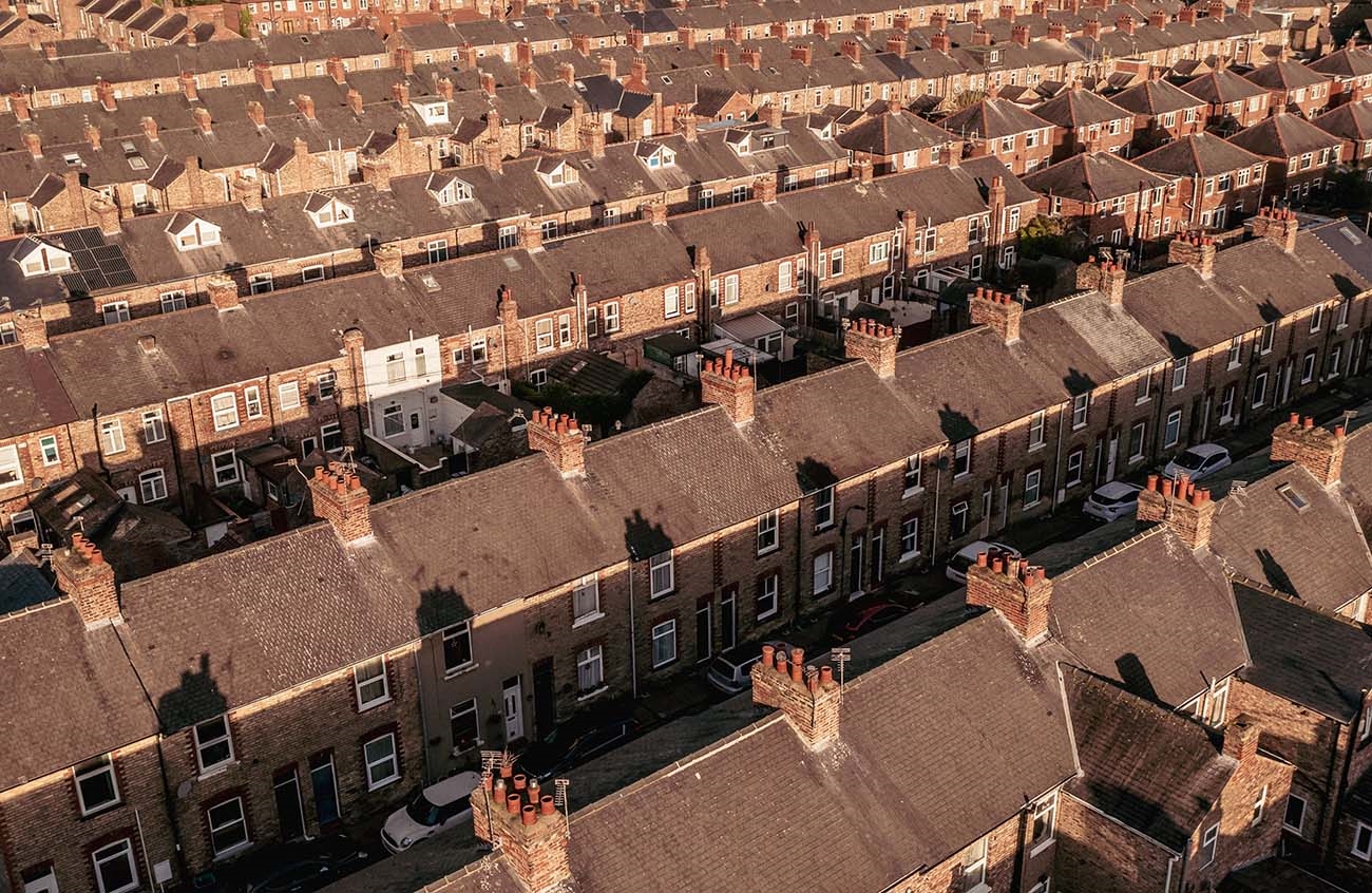 Warm Homes Plan: Патувањето на Обединетото Кралство со сончевата енергија на покриви и можни поуки за Турција