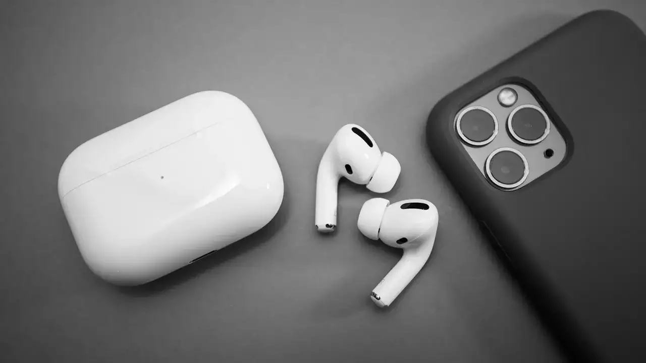 Гид за брзо решавање на проблеми со AirPods: Решенија за проблеми со полнење и поврзување