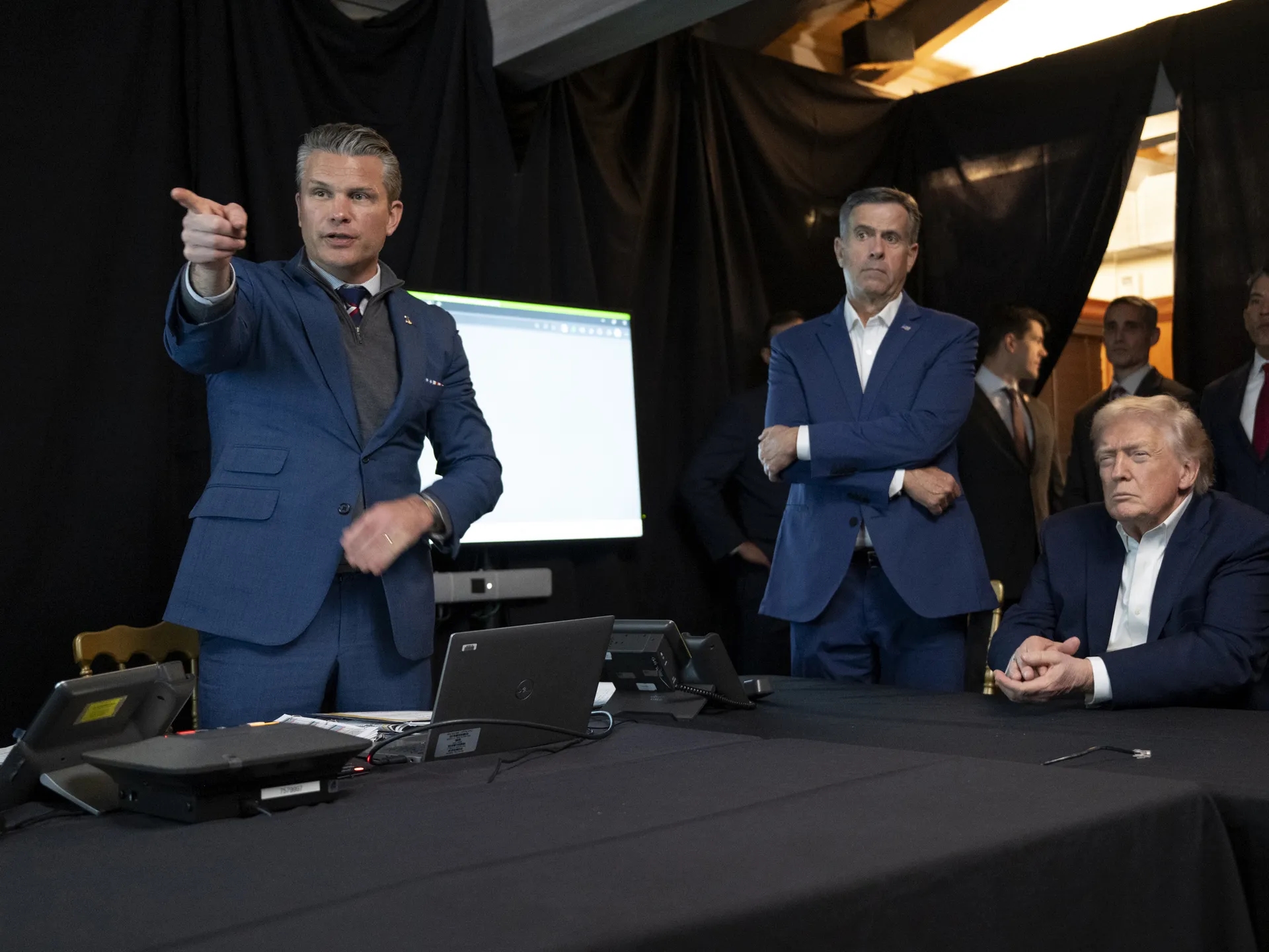 Напнатија меѓу Anthropic и Пентагон: дискусија за ограничувањата во употребата на модели за вештачка интелигенција