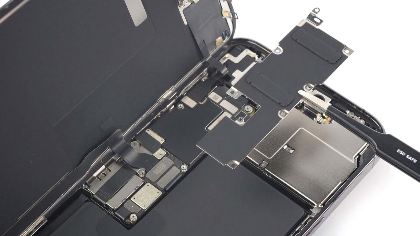 Apple, Нови стратегии за обезбедување RAM: Планови фокусирани на Кина и тековни ризици