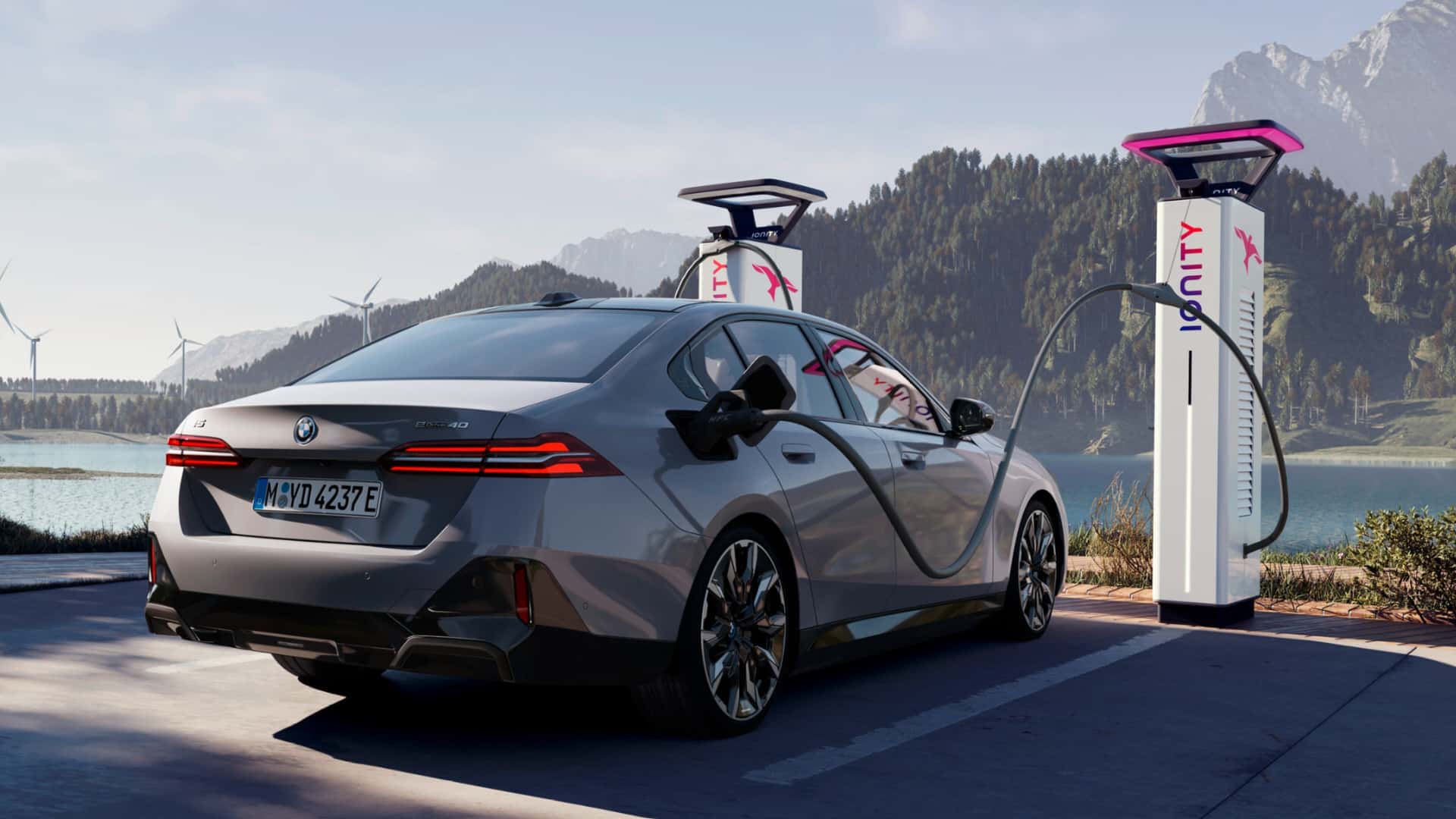 BMW 5 Serisi Türkiye’ye Özel: i5 ve Geleneksel Dizel Seçeneklerle Geleniş