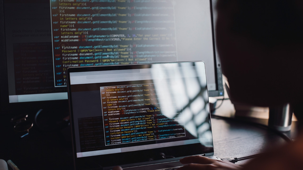 Турски курсеви по софтвер и Bootcamp-ови: Гид за правилен избор според целта