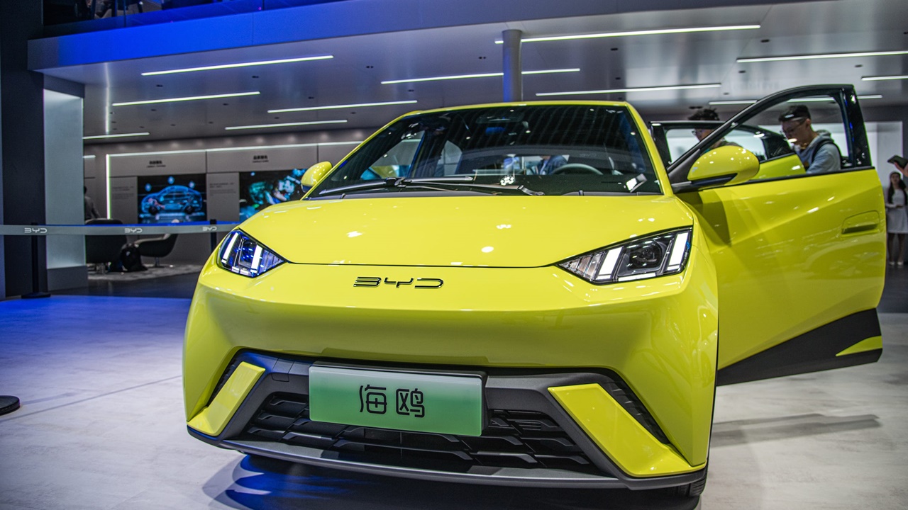 BYD го зголемува конкурентскиот притисок врз Tesla: приходите и моделот Seagull