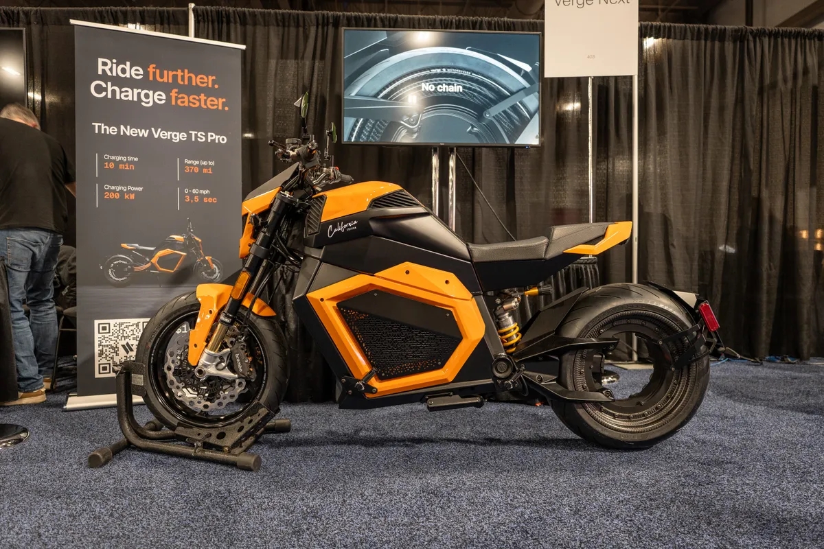 Целосно тврда тᴧл ба㏄ерја Donut Lab: врските за серијска производња и доверливост