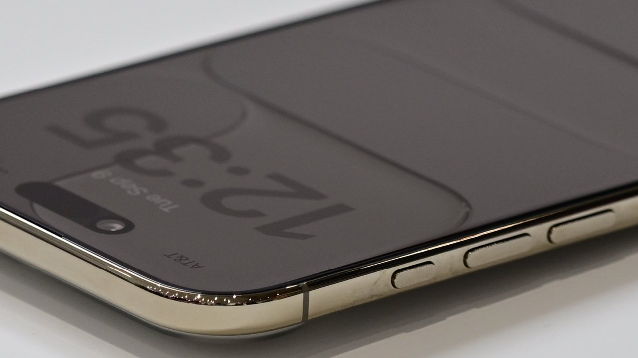 Планови за намалување на дизајнот и за давање флексибилност во новите модели на Apple со Face ID и камерата