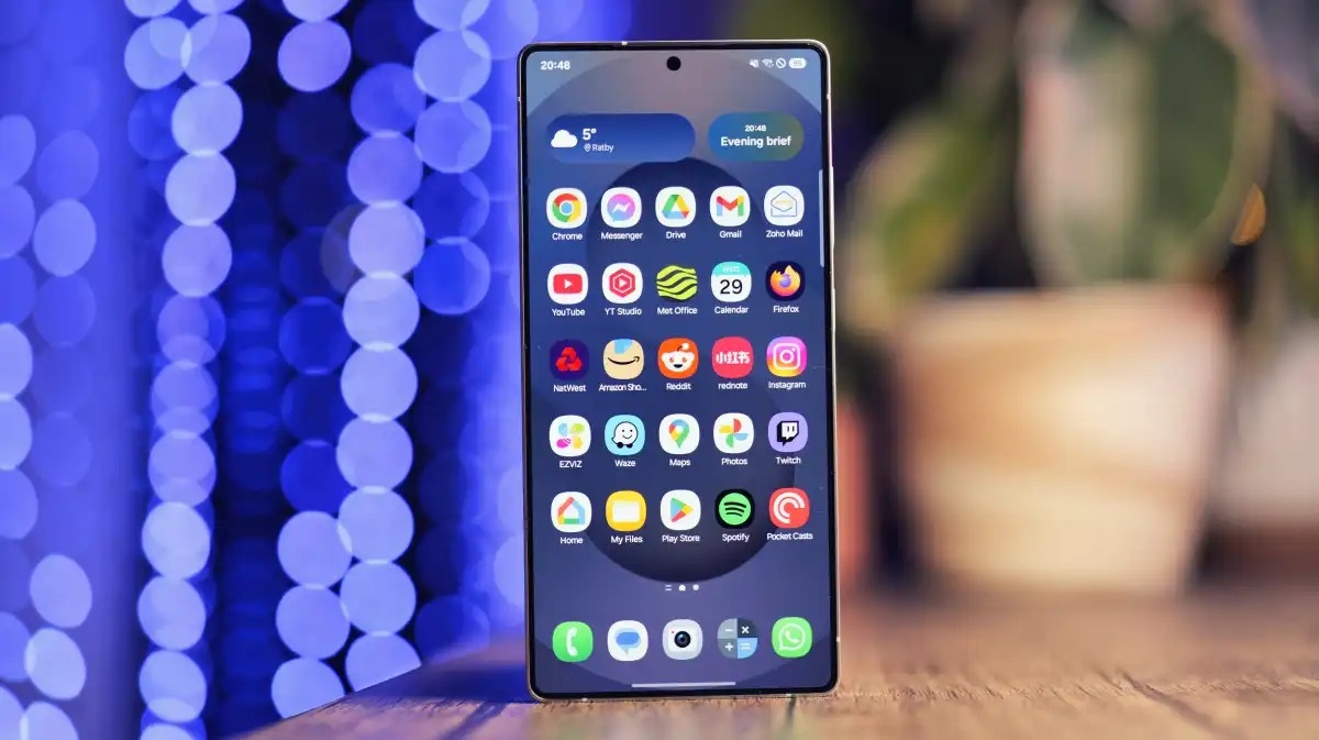 Galaxy S26 Ultra: 10-битен Екран и Напреден CoE OLED Панел со нов визуелен доживувач