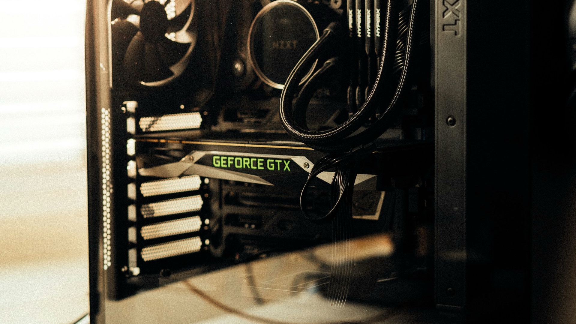 GeForce 582.28 WHQL Безбедносна исправка: Само безбедносни поправки за Maxwell и Pascal картичките