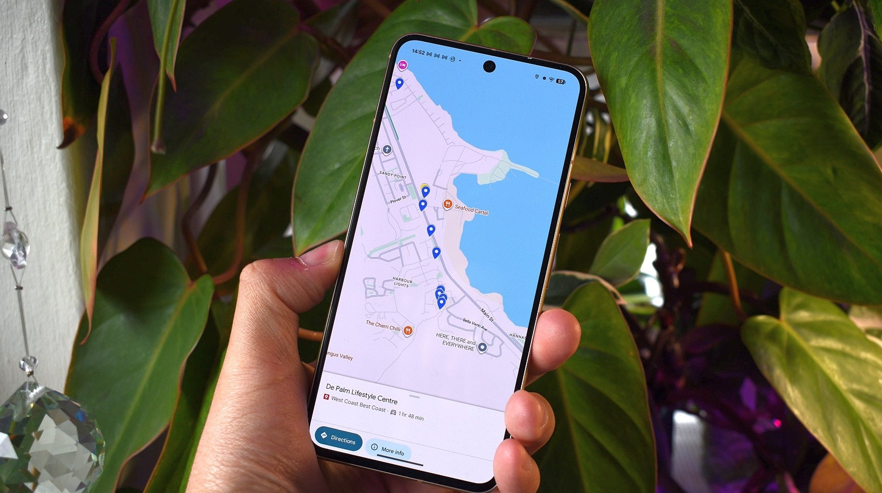 Гугл Мапи со Gemini поддршка за пешачење и велосипедска навигација: вештачката интелигенција сега на патот