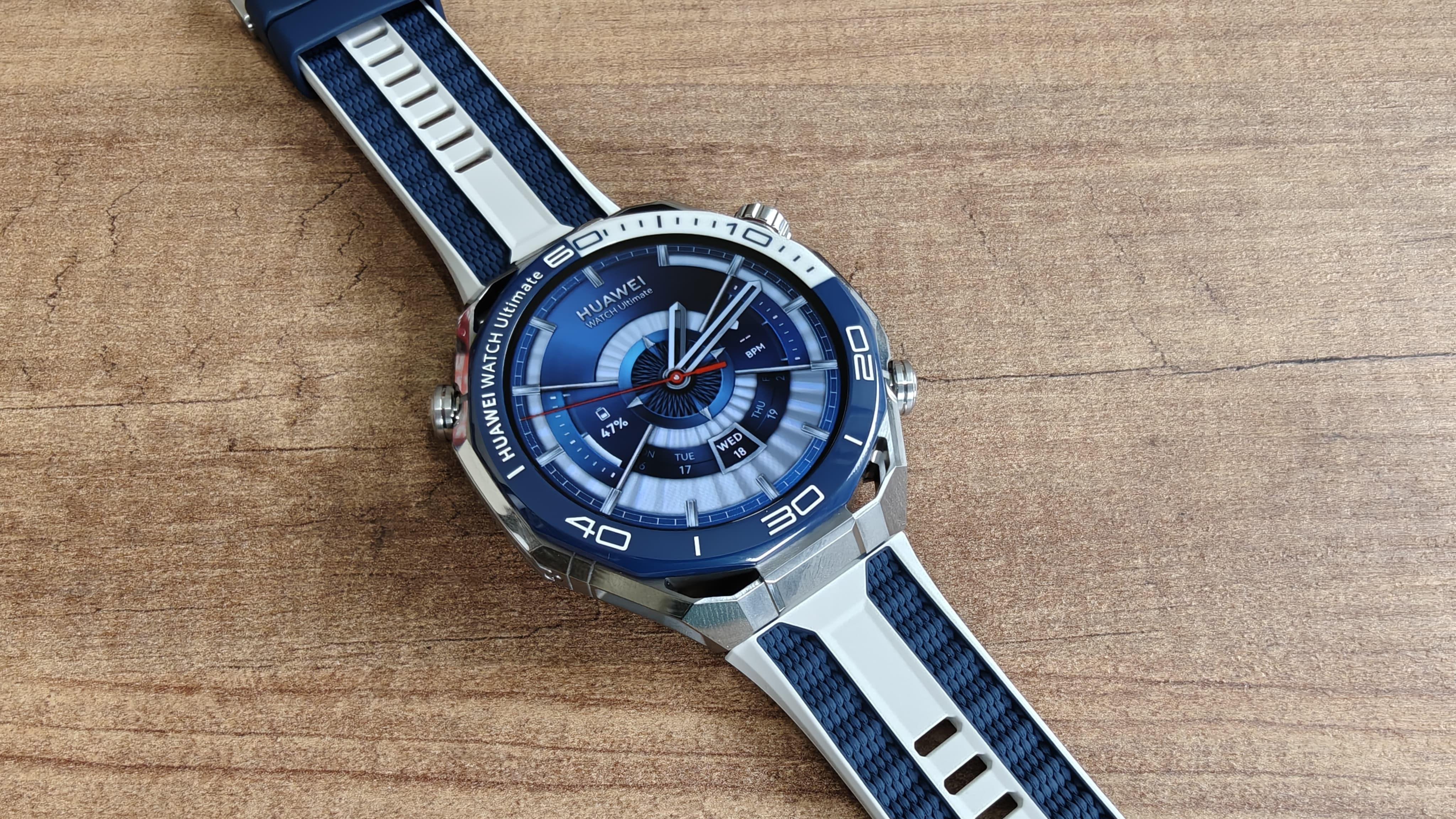 HUAWEI Watch Ultimate 2: Неограничени подводни sonar и ултра издржливост