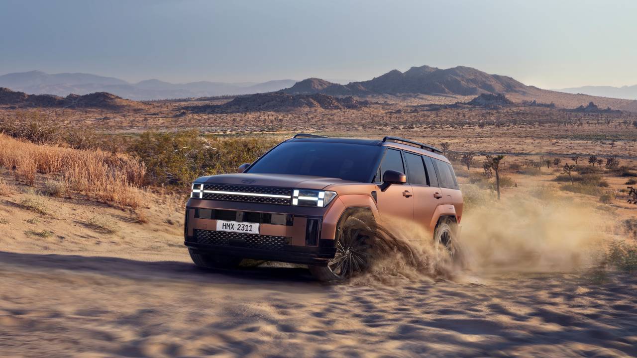 Hyundai Santa Fe 2024: Нов Генерален Дизајн и Карактеристики на Одржлив Внатрешен Простор