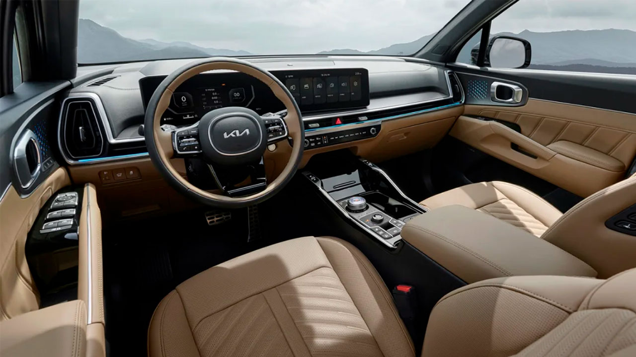 КИА Sorento обновен: елегантни предни линии, големи дигитални интериорни промени
