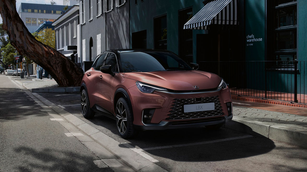 LBX со Lexus Новиот сегмент B-SUV ги поставува границите: Дизајн и Технологија со сцената во Турција