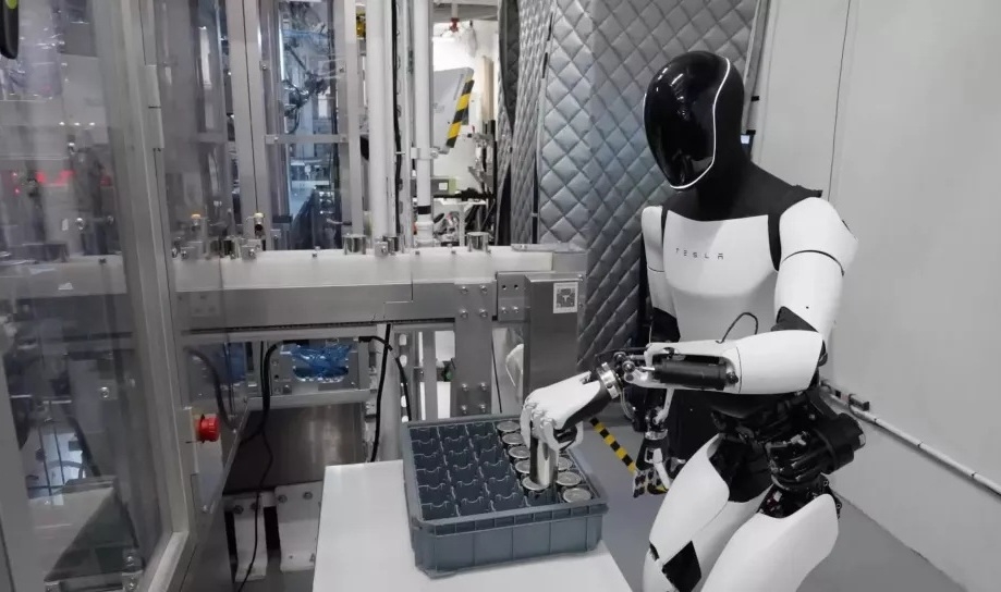 Нова фаза за фабриката на Optimus: Трансфер во Остин и оперативна обука