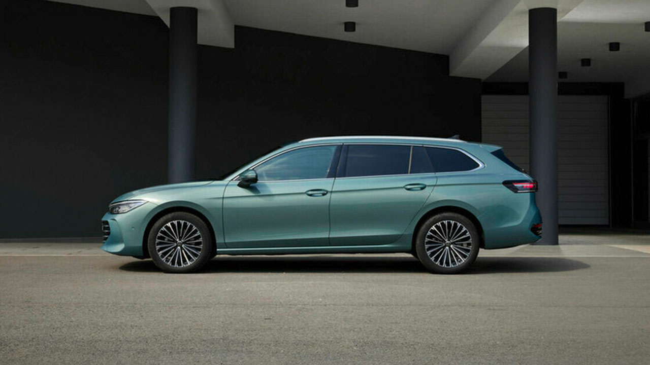 Passat-Нова Генерација - Последна Подготовка за седан: Поглед од страна на комбе