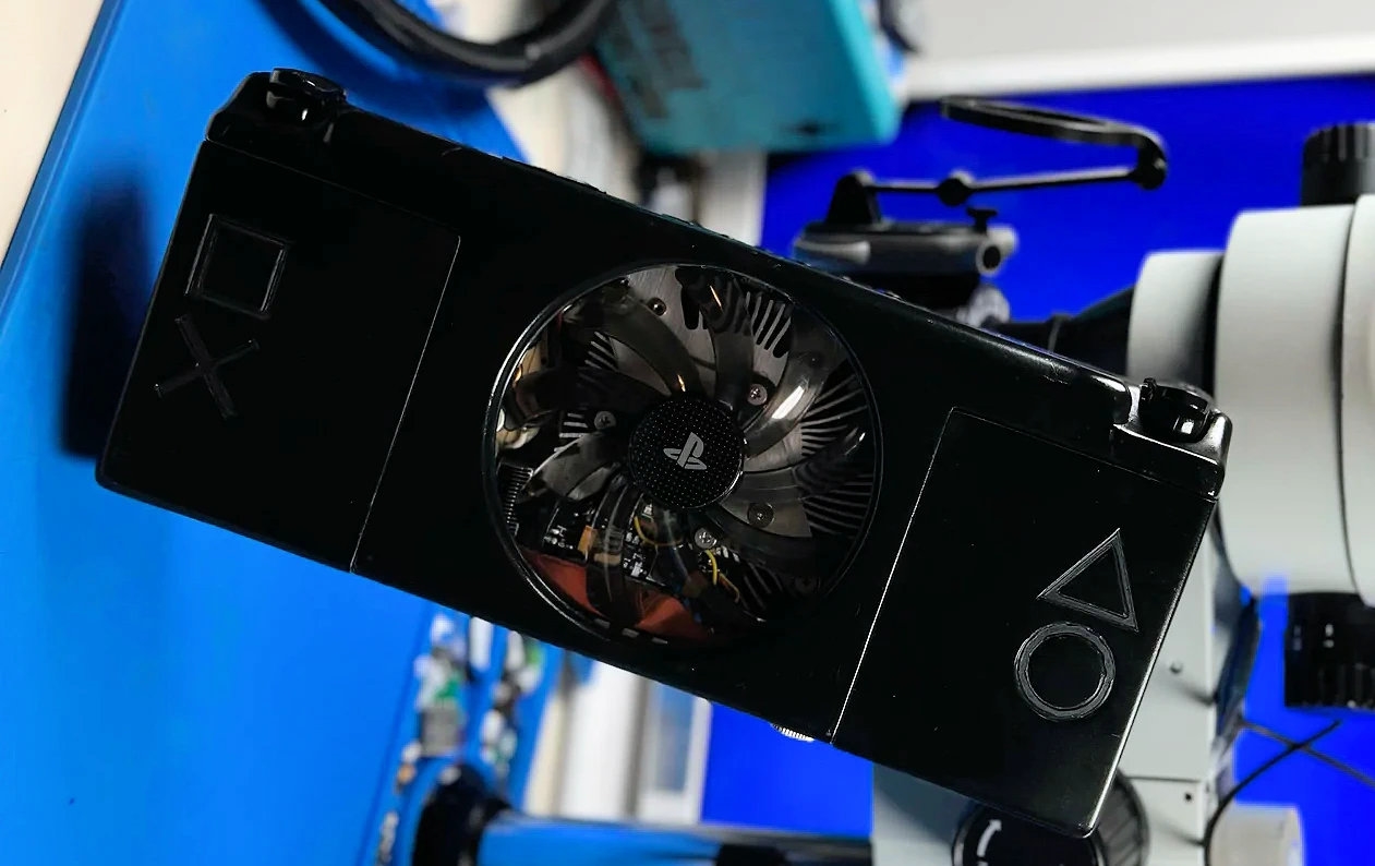 Характеристики на преносниот прототип што ја претвора PlayStation 4 Slim во рачна конзола