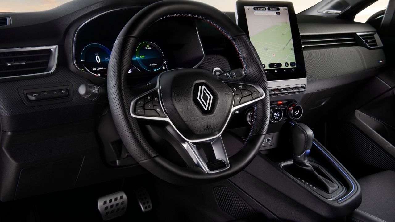 Renault Clio 2024: Сликата која пристигнува во Турција и ценовната игра