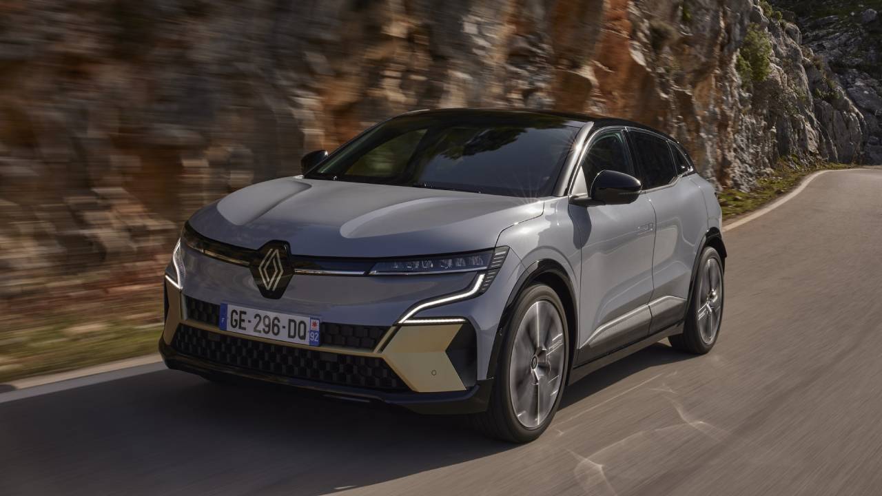 Рено Меган Е-Тек: %100 Електрични предности и карактеристики во Турција