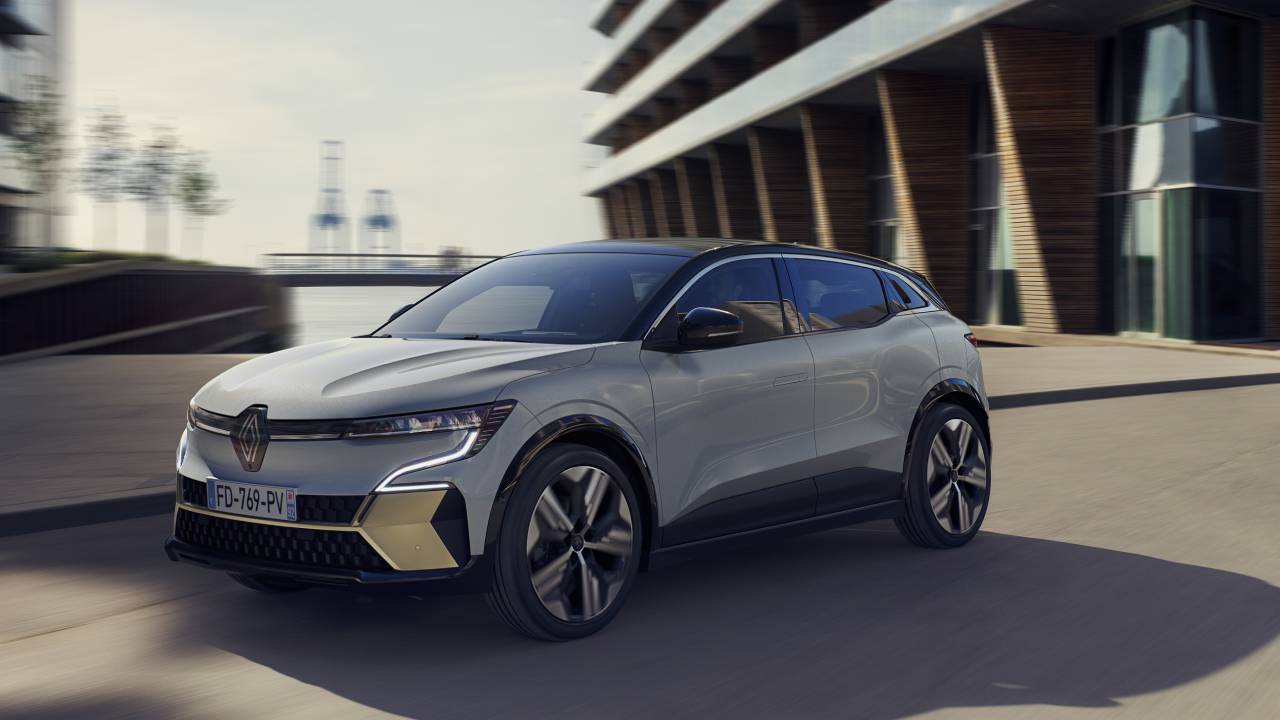 Renault Megane E-Tech: Новото лице на електричните автомобили во Турција и приказната со залихите