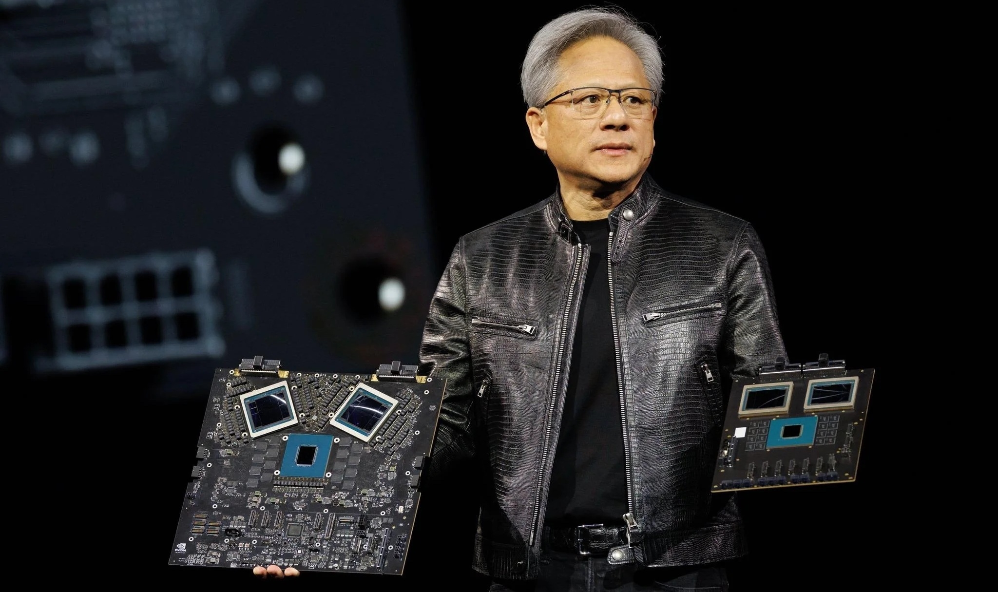 Иселените RTX 5090 во Кина: Зголемени дистрибуции и стратегии фокусирани на вештачката интелигенција, иако се ограничени