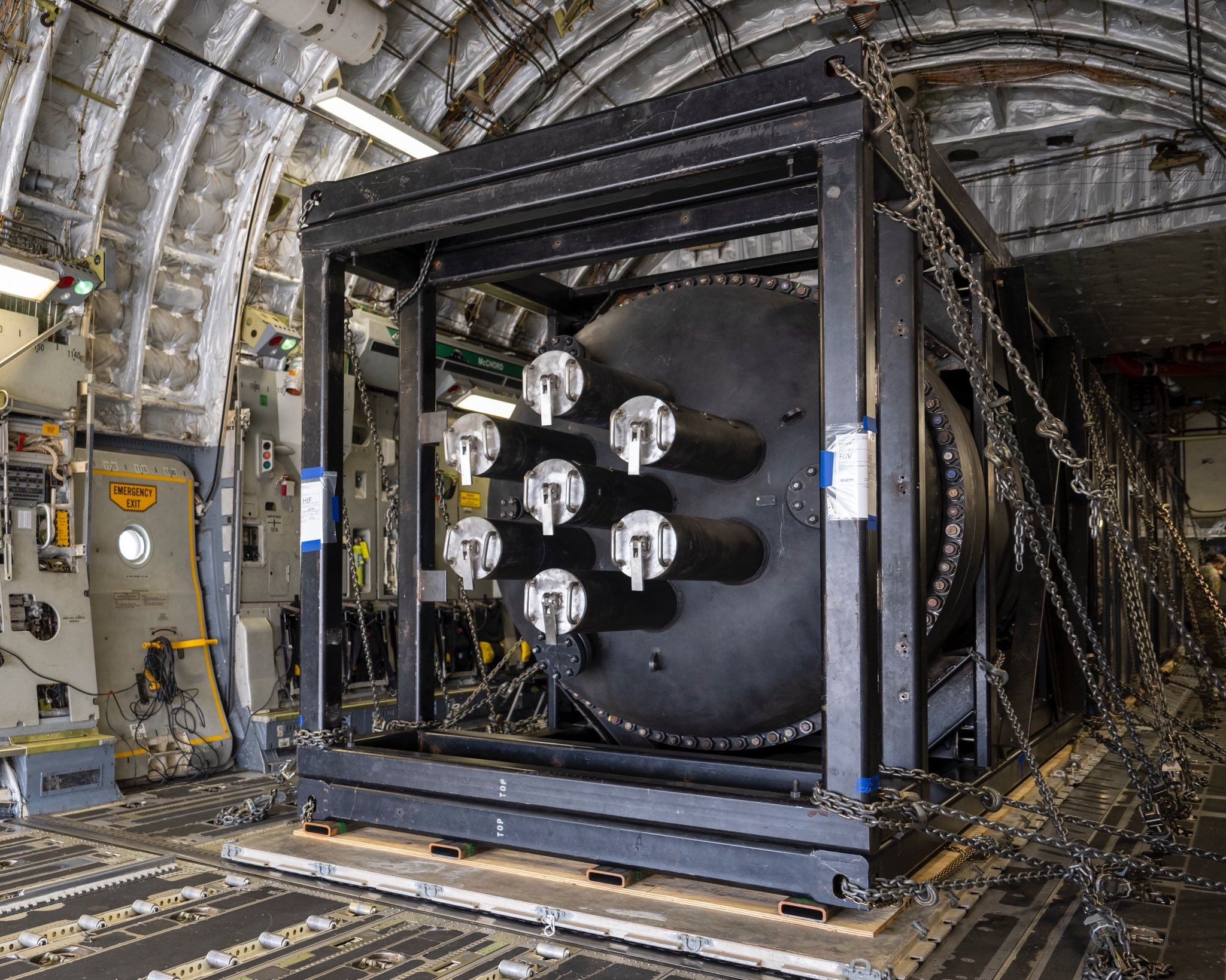 Мал микро реактор Ward250: Новата енергетска линија пренесена со лет од воена пратка