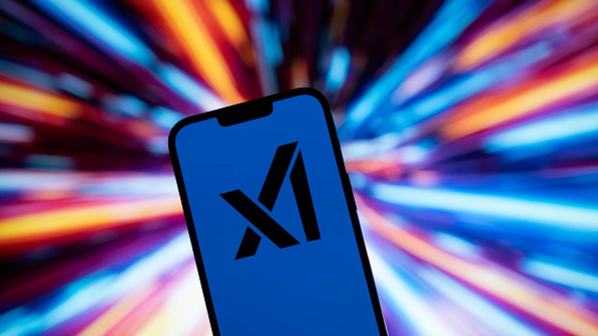 xAI'da Kurucu Ayrılık Dalga Hızında: 6/12 Üye Şirketten Uzaklaştı